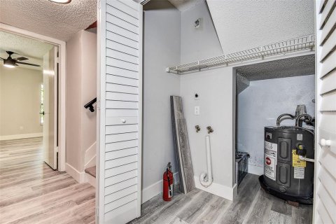 Casa en venta en Tampa, Florida, 3 dormitorios, 132.11 m2 № 1842272 - foto 17