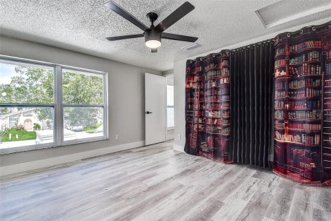 Casa en venta en Tampa, Florida, 3 dormitorios, 132.11 m2 № 1842272 - foto 19