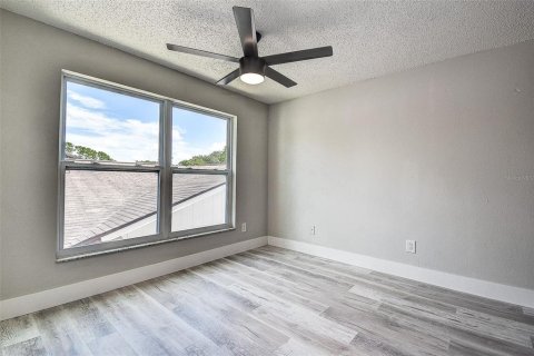 Casa en venta en Tampa, Florida, 3 dormitorios, 132.11 m2 № 1842272 - foto 20