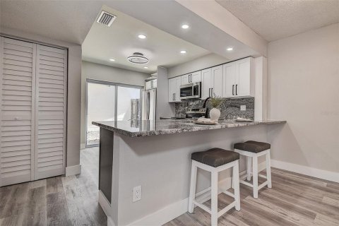 Casa en venta en Tampa, Florida, 3 dormitorios, 132.11 m2 № 1842272 - foto 6