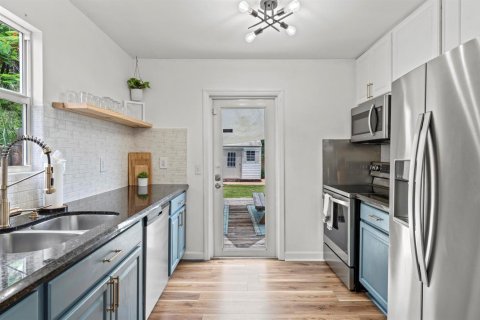 Villa ou maison à vendre à West Palm Beach, Floride: 3 chambres, 90.67 m2 № 2272054 - photo 8