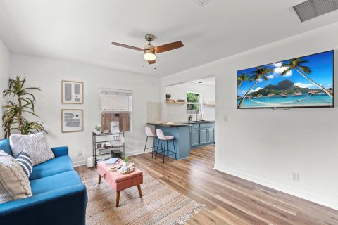 Villa ou maison à vendre à West Palm Beach, Floride: 3 chambres, 90.67 m2 № 2272054 - photo 5