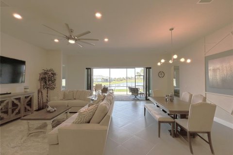 House in Saint Lucie, Florida 3 bedrooms, 215.35 sq.m. № 1767820 - photo 20