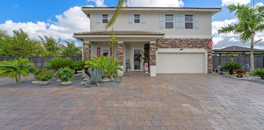 Casa en Miami, Florida 4 dormitorios, 204.76 m2 № 1984392