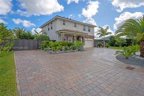Casa en venta en Miami, Florida, 4 dormitorios, 204.76 m2 № 1984392 - foto 2