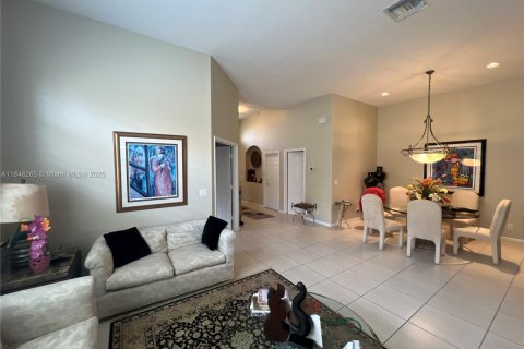 Купить виллу или дом в Делрей-Бич, Флорида 2 спальни, 191.1м2, № 1958376 - фото 10