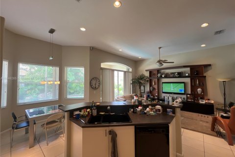 Купить виллу или дом в Делрей-Бич, Флорида 2 спальни, 191.1м2, № 1958376 - фото 20