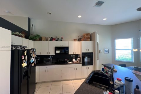 Купить виллу или дом в Делрей-Бич, Флорида 2 спальни, 191.1м2, № 1958376 - фото 18