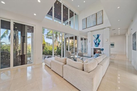 House in Sarasota, Florida 6 bedrooms, 659.51 sq.m. № 2121739 - photo 25