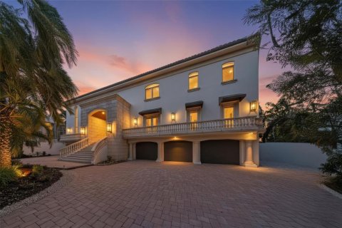 House in Sarasota, Florida 6 bedrooms, 659.51 sq.m. № 2121739 - photo 3