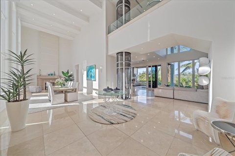 House in Sarasota, Florida 6 bedrooms, 659.51 sq.m. № 2121739 - photo 14