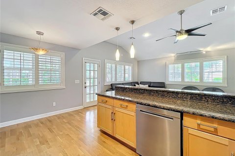 Casa en venta en Orlando, Florida, 3 dormitorios, 183.02 m2 № 1636039 - foto 13
