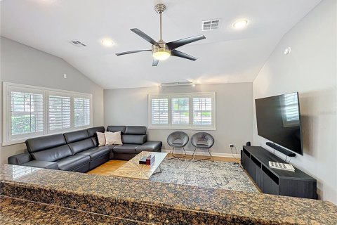 Casa en venta en Orlando, Florida, 3 dormitorios, 183.02 m2 № 1636039 - foto 14