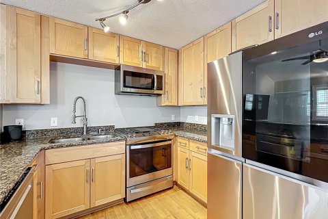 Casa en venta en Orlando, Florida, 3 dormitorios, 183.02 m2 № 1636039 - foto 11