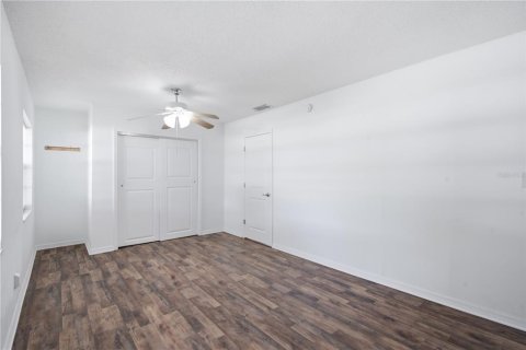 Casa en venta en Brandon, Florida, 5 dormitorios, 254.18 m2 № 2221182 - foto 20