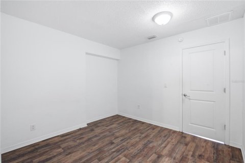 Casa en venta en Brandon, Florida, 5 dormitorios, 254.18 m2 № 2221182 - foto 15