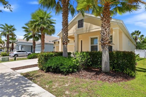 Villa ou maison à vendre à Apollo Beach, Floride: 3 chambres, 184.78 m2 № 2258596 - photo 4