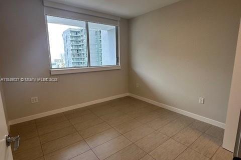 Снять в аренду квартиру в Майами, Флорида 3 спальни, 119.84м2, № 1957916 - фото 16