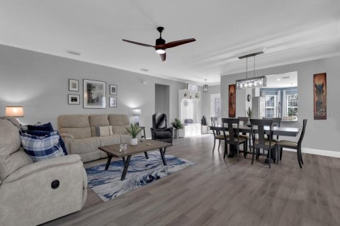 House in Punta Gorda, Florida 3 bedrooms, 163.32 sq.m. № 1905799 - photo 6
