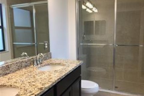House in Pompano Beach, Florida 3 bedrooms, 134.34 sq.m. № 2387937 - photo 11