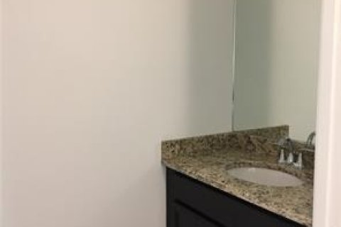 House in Pompano Beach, Florida 3 bedrooms, 134.34 sq.m. № 2387937 - photo 18