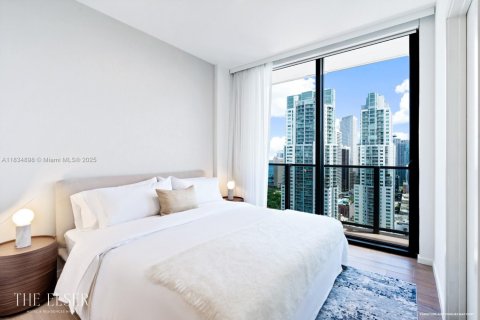 Condo in Miami, Florida, 3 bedrooms  № 2022361 - photo 13