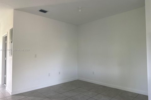 Купить таунхаус в Хомстед, Флорида 3 спальни, 123.37м2, № 2429677 - фото 13