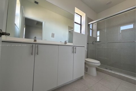 Купить таунхаус в Хомстед, Флорида 3 спальни, 123.37м2, № 2429677 - фото 16