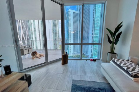 Condo in Miami, Florida, 1 bedroom  № 2018374 - photo 23