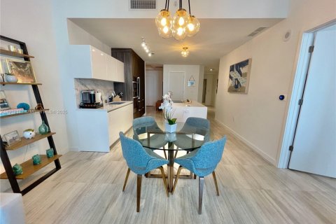 Condo in Miami, Florida, 1 bedroom  № 2018374 - photo 20