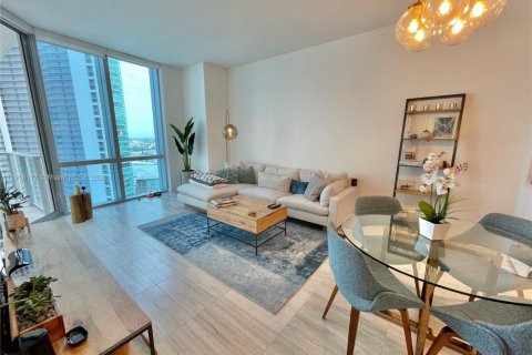 Condo in Miami, Florida, 1 bedroom  № 2018374 - photo 9