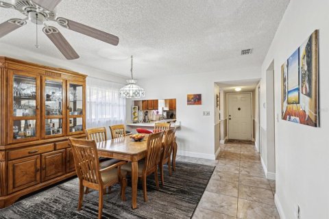 Condo in Clearwater, Florida, 2 bedrooms  № 1539195 - photo 8