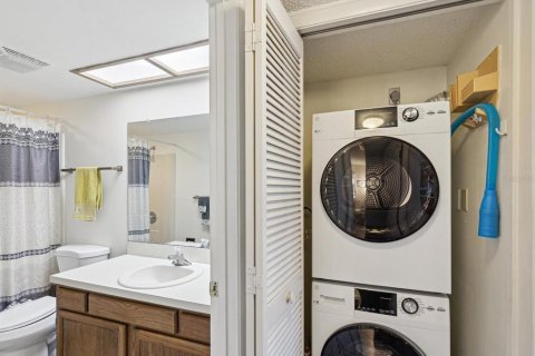 Condo in Clearwater, Florida, 2 bedrooms  № 1539195 - photo 19