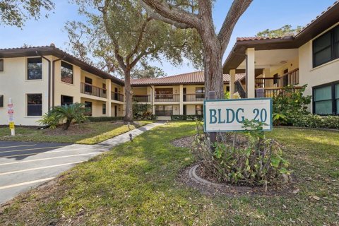 Condo in Clearwater, Florida, 2 bedrooms  № 1539195 - photo 1