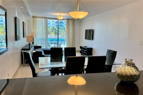 Купить кондоминиум в Санни-Айлс-Бич, Флорида 2 спальни, 139.82м2, № 2049641 - фото 8