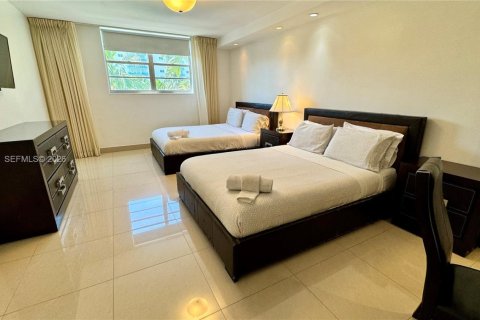 Купить кондоминиум в Санни-Айлс-Бич, Флорида 2 спальни, 139.82м2, № 2049641 - фото 16