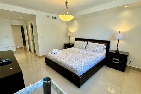 Купить кондоминиум в Санни-Айлс-Бич, Флорида 2 спальни, 139.82м2, № 2049641 - фото 12