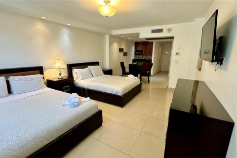 Купить кондоминиум в Санни-Айлс-Бич, Флорида 2 спальни, 139.82м2, № 2049641 - фото 17