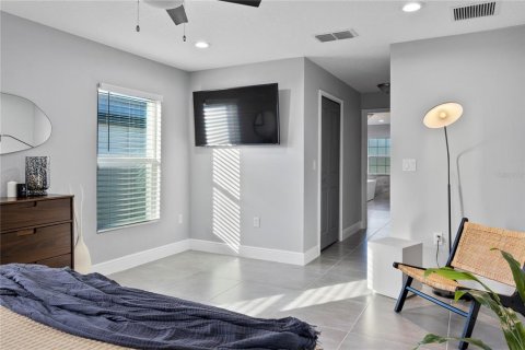 House in Kissimmee, Florida 4 bedrooms, 201.41 sq.m. № 1913838 - photo 22