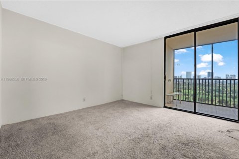 Condominio en venta en Aventura, Florida, 2 dormitorios, 121.98 m2 № 2030473 - foto 19