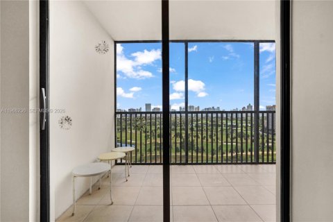 Condominio en venta en Aventura, Florida, 2 dormitorios, 121.98 m2 № 2030473 - foto 20