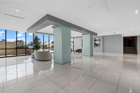 Condominio en venta en Aventura, Florida, 2 dormitorios, 121.98 m2 № 2030473 - foto 5