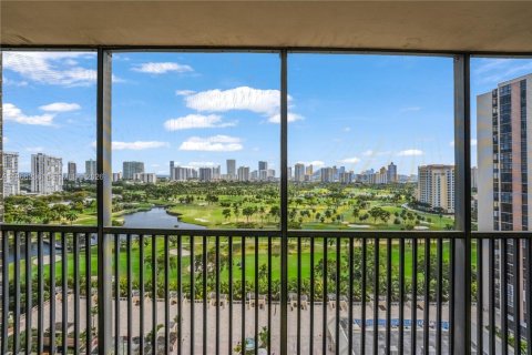 Condominio en venta en Aventura, Florida, 2 dormitorios, 121.98 m2 № 2030473 - foto 8