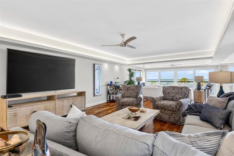 Condo in Sarasota, Florida, 3 bedrooms № 2393603 - photo 3