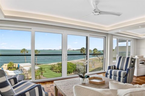 Condo in Sarasota, Florida, 3 bedrooms № 2393603 - photo 5