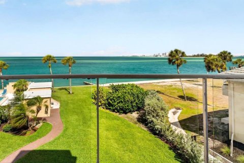 Condo in Sarasota, Florida, 3 bedrooms № 2393603 - photo 17