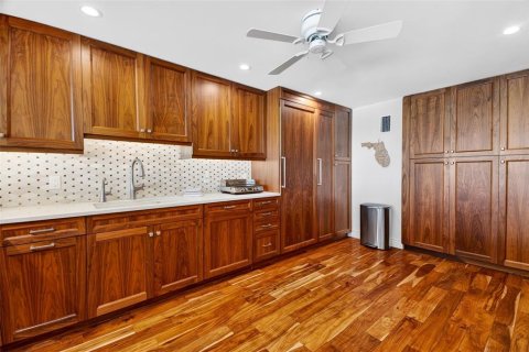 Condo in Sarasota, Florida, 3 bedrooms № 2393603 - photo 14