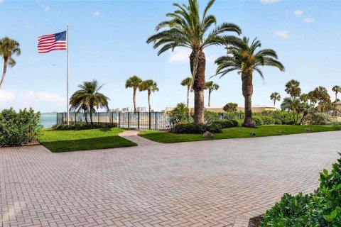 Condo in Sarasota, Florida, 3 bedrooms № 2393603 - photo 28