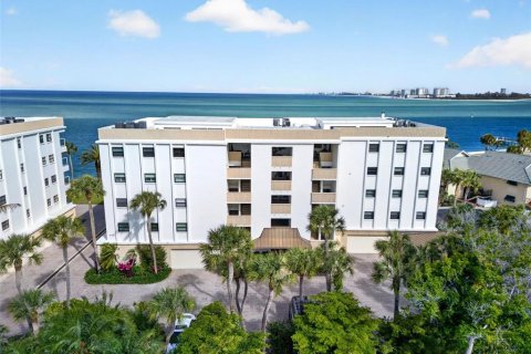 Condo in Sarasota, Florida, 3 bedrooms  № 2393603