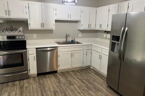 House in Tallahassee, Florida 4 bedrooms, 166.48 sq.m. № 2206245 - photo 6